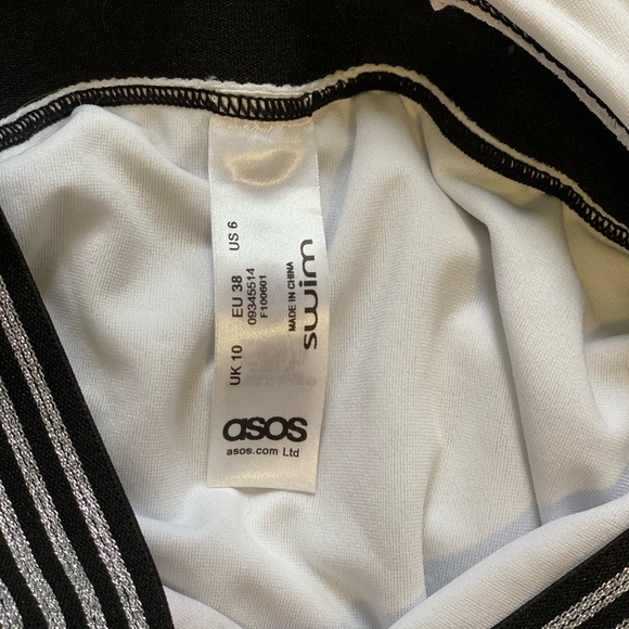 ASOS DESIGN metallic elastic trim swimsuit size 6 - Picture 8 of 8